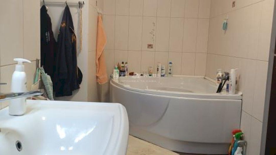 Casa 3 camere Domnesti - Poză 9