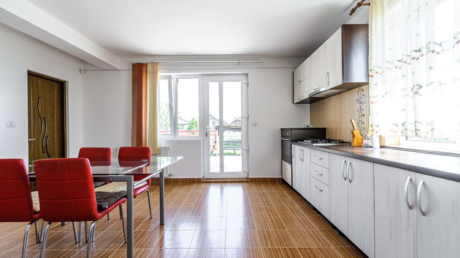 Pret redus Vilă spațioasă la intrare în Zimandcuz - Poză 7