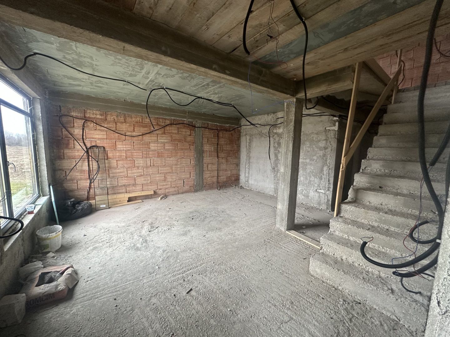 STEFANESTII DE JOS, CASA P+1E, TEREN 242 MP! - Poză 8