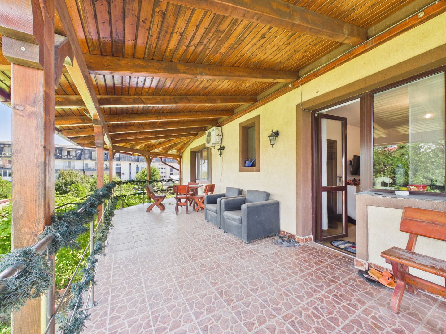 Vilă 10 camere + spațiu comercial | teren 1.300 mp | Otopeni 23 August - Poză 30