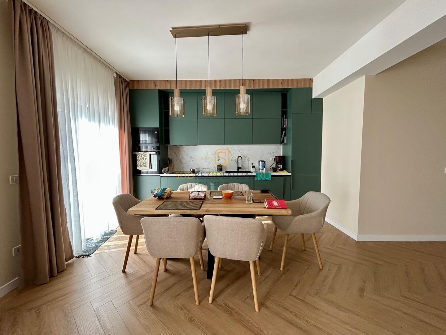 Casă 4 camere | 3 dormitoare | 3 bai | Mobilată premium | Curte 175 mp - Poză 3