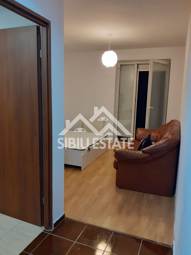 Garsoniera decomandata cu 1 cameră și bucatarie separata – Turnisor - Poză 3