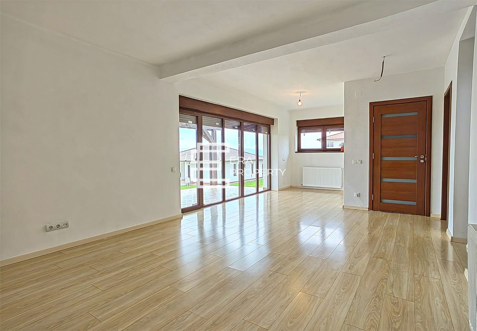 Casă individuală, 5 camere | 136 mp | teren 372 mp| Bavaria - Poză 2