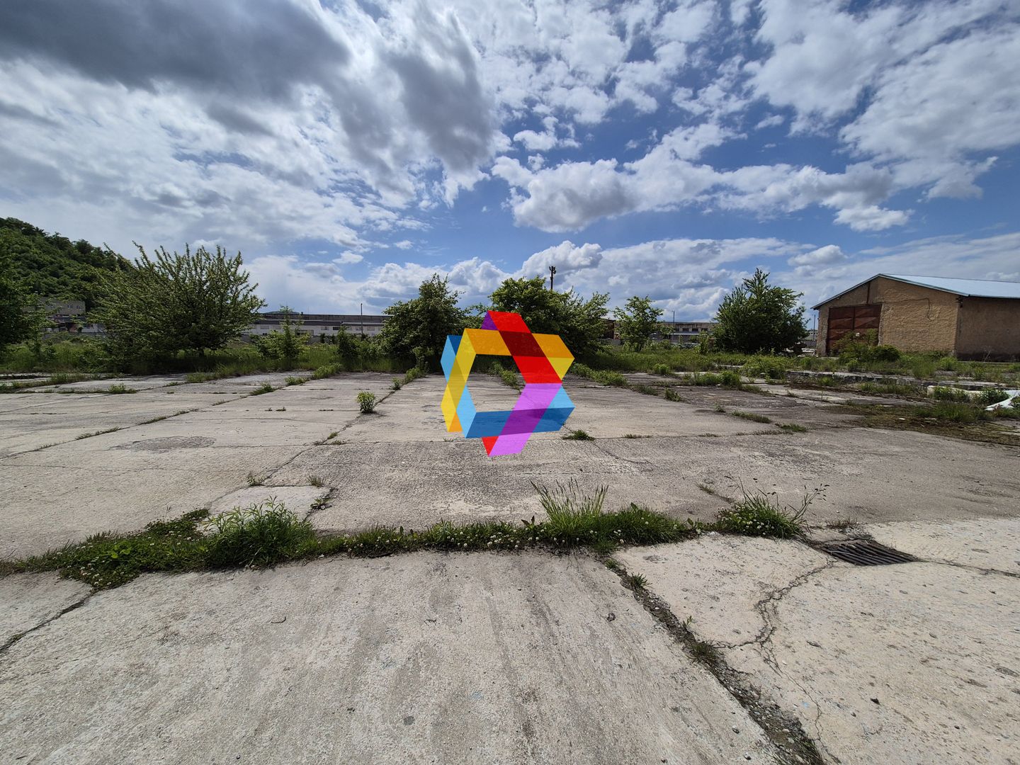 Platforma betonata de inchiriat Brașov - 1000 mp - Poză 1