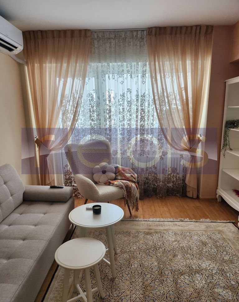 INCHIRIERE APARTAMENT 2 CAMERE 56MP RENOVAT LUX PIATA ROMANA ASE - Poză 1
