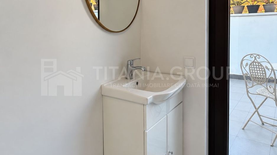Cameră individuală cu terasa proprie în salon,  aer condiționat, modern - Poză 4