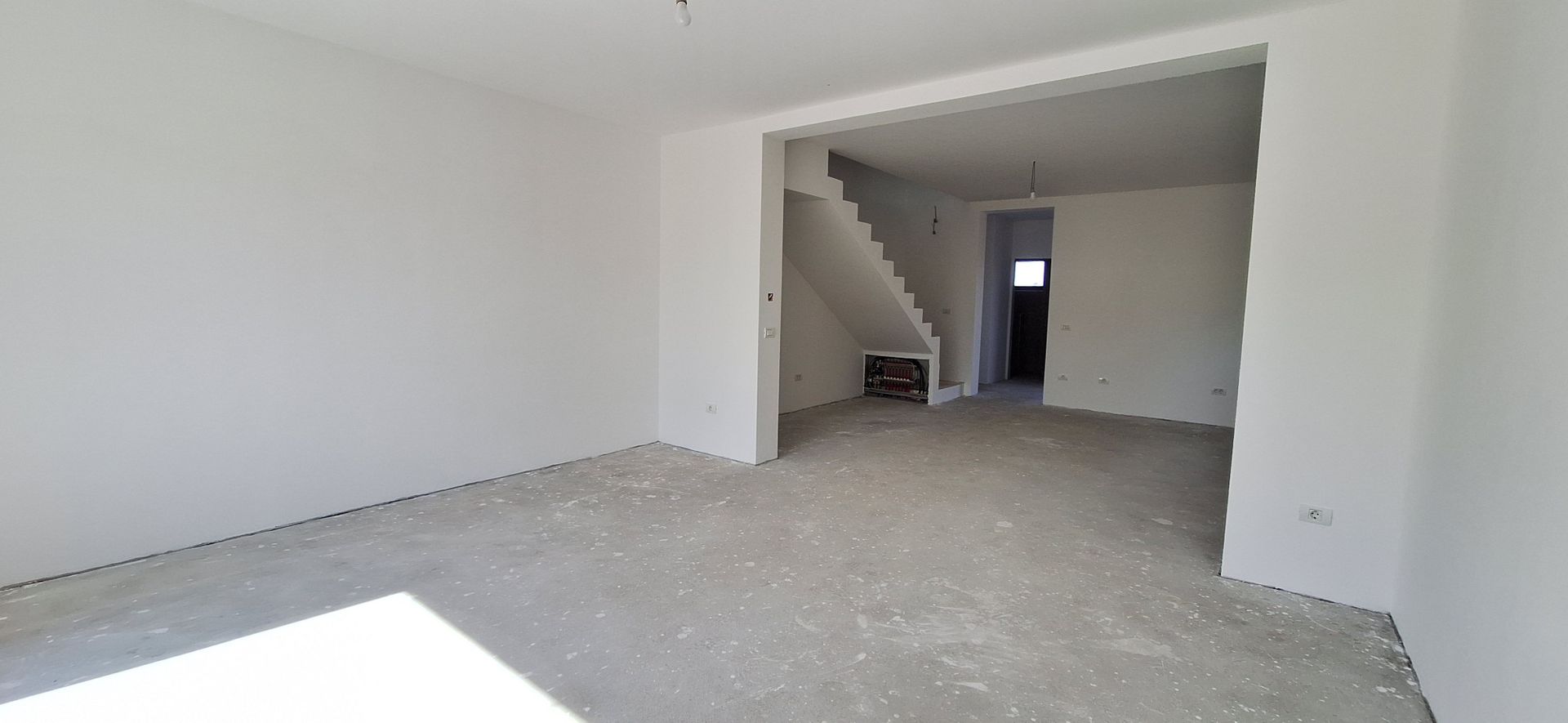 Duplex modern P+E cu 4 camere - Poză 31