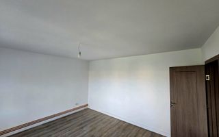 Apartament cu 4 camere de vanzare, Zona Malul Muresului/Praporgescu - Poză 3