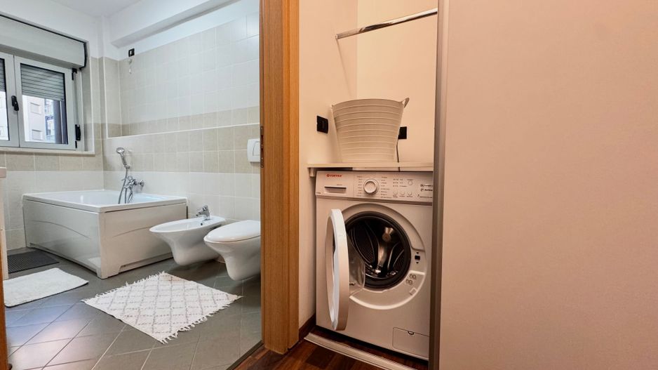 Apartament 2 camere,  spatios, cu parcare subterana, Torontalului RING - Poză 12