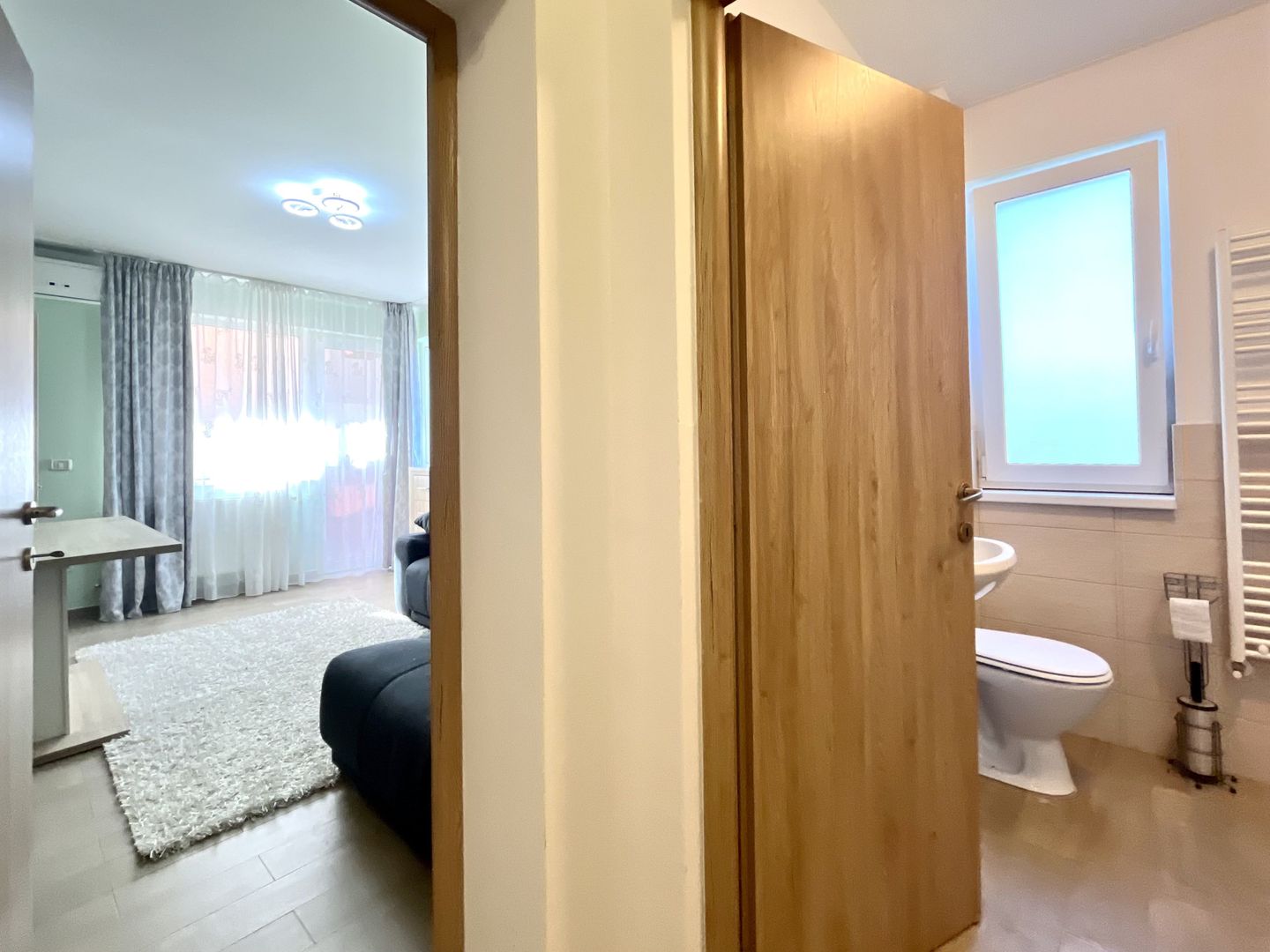Apartament cu 3 camere,  spațios si primitor, in Soarelui- Sud Plaza - Poză 13