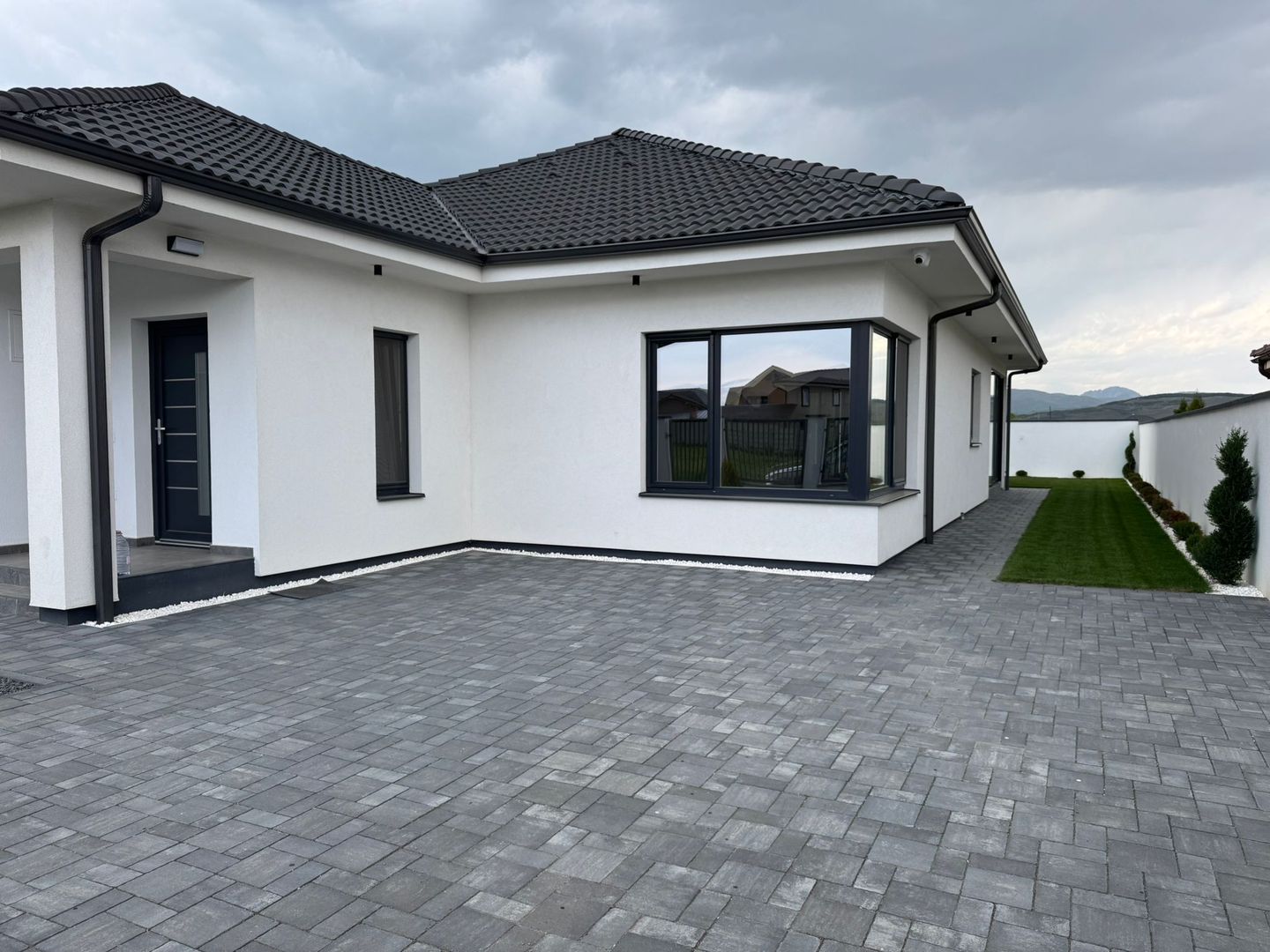 Casă modernă, 4 camere, 118 mpu, terasa, curte, Micesti, Alba Iulia - Poză 2