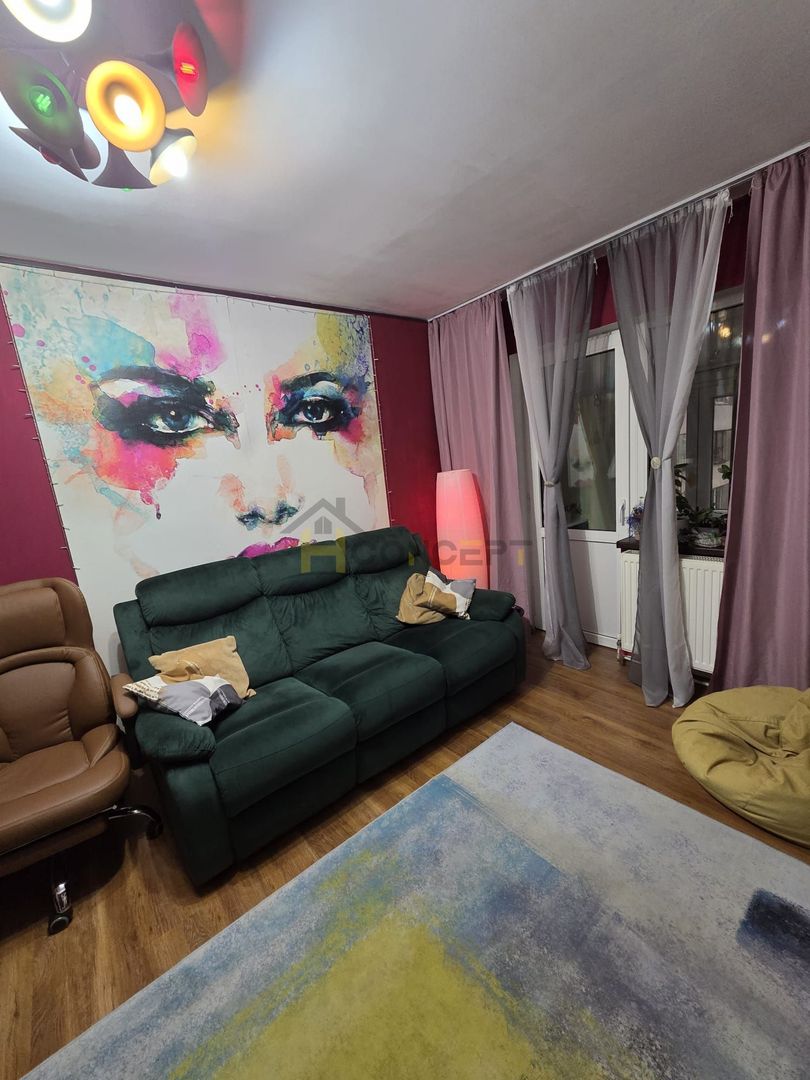 Ap modern 3 camere mansarda mobilat/utilat centrala proprie - Poză 1