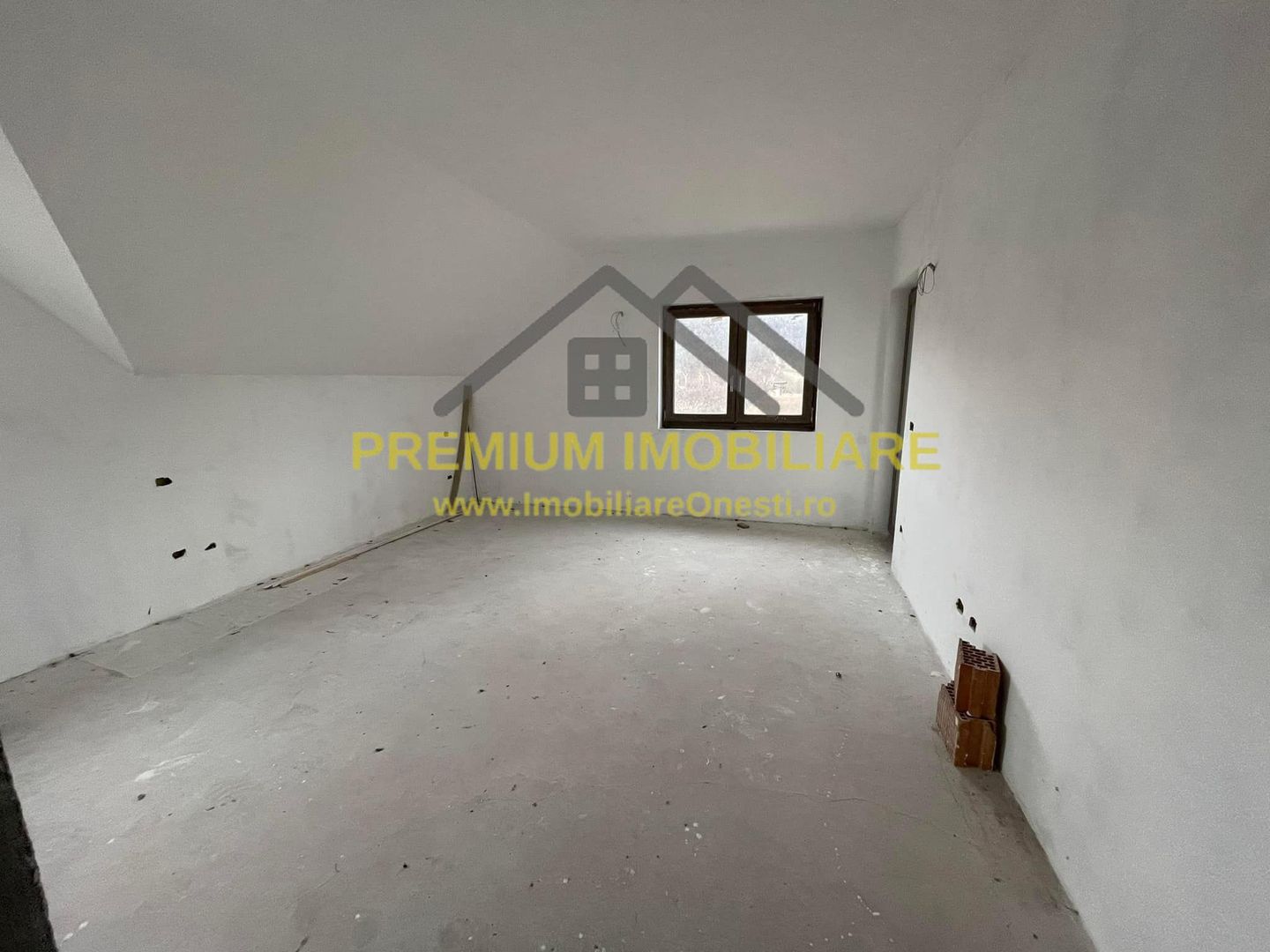 Vila de Vanzare Onesti - Zona de sus - Poză 7