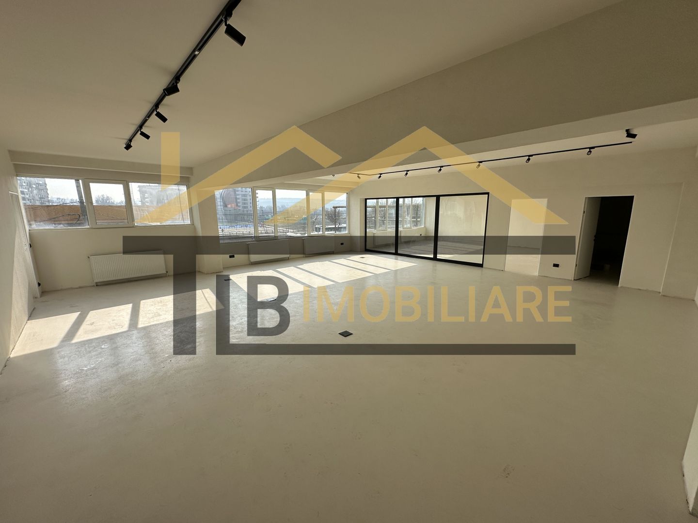 Spatiu de inchiriat, 130mp, parcare, Zona Libertatii - Poză 1