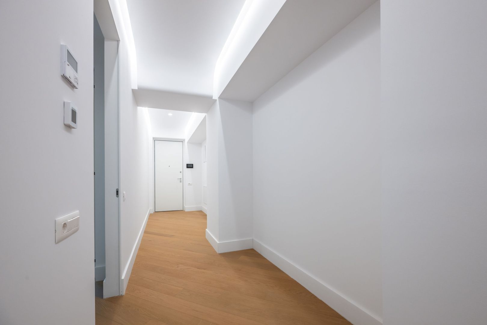 CORTINA 126 | Apartament exclusivist | Vedere dubla | 2,900 Eur/mpc | LUX - Poză 9