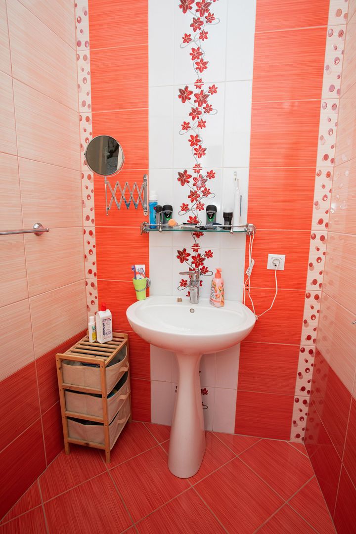 Vilă, singur în curte, central, Oradea 128 mp. 800  E/lună. Comision 0 - Poză 35