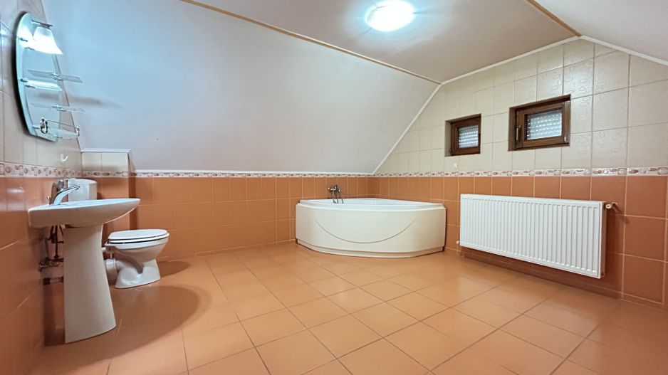 Vilă P+M Eforie Sud – 5 min de Plajă | Garaj | Ideal Investitie - Poză 6