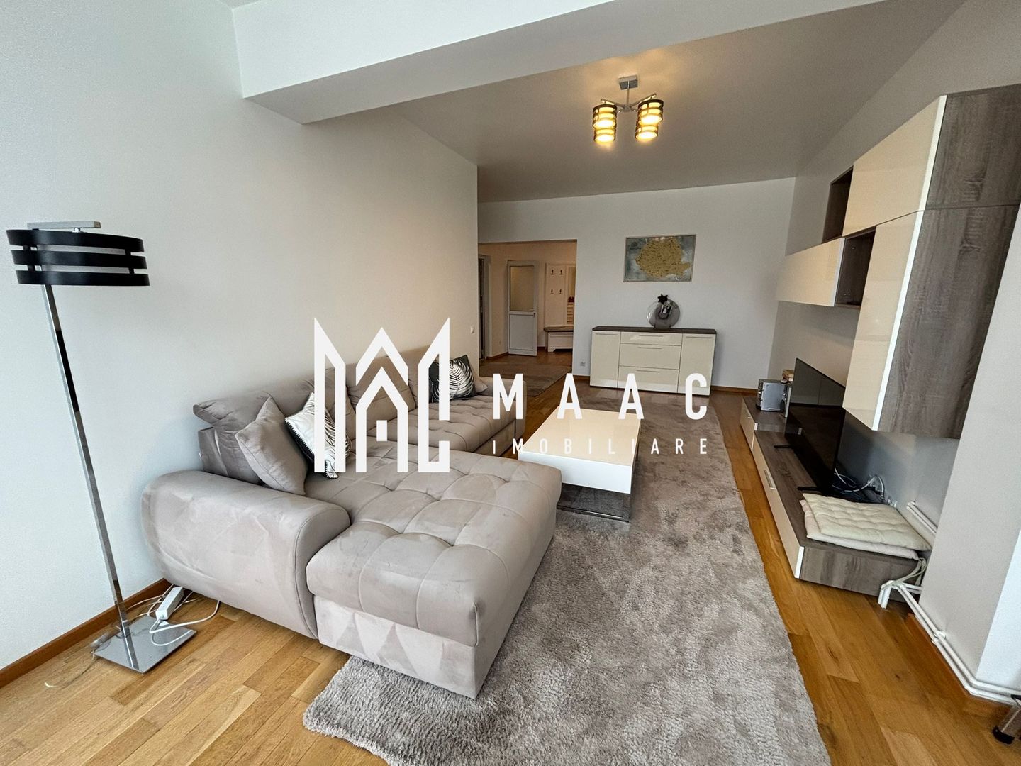 Apartament 4 camere decomandat | Terezian, Sibiu | 180 mp, curte 400 mp - Poză 1