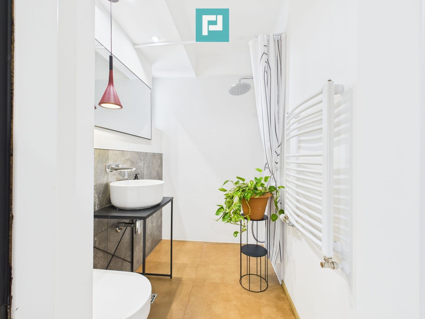 Apartament modern situat central în Oradea - Poză 9