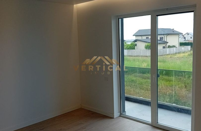 Apartament cu 2 camere, terasă, grădină proprie - Poză 11