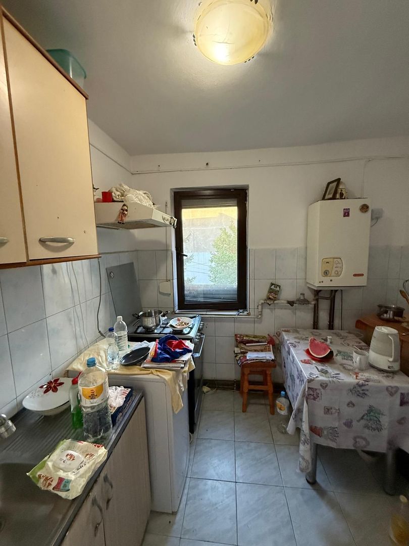Ap 3 camere - decomandat - Campina - strada Milcovului - Poză 9