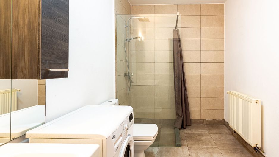 Oportunitate! Casă individuală în Pârneava. - Poză 13