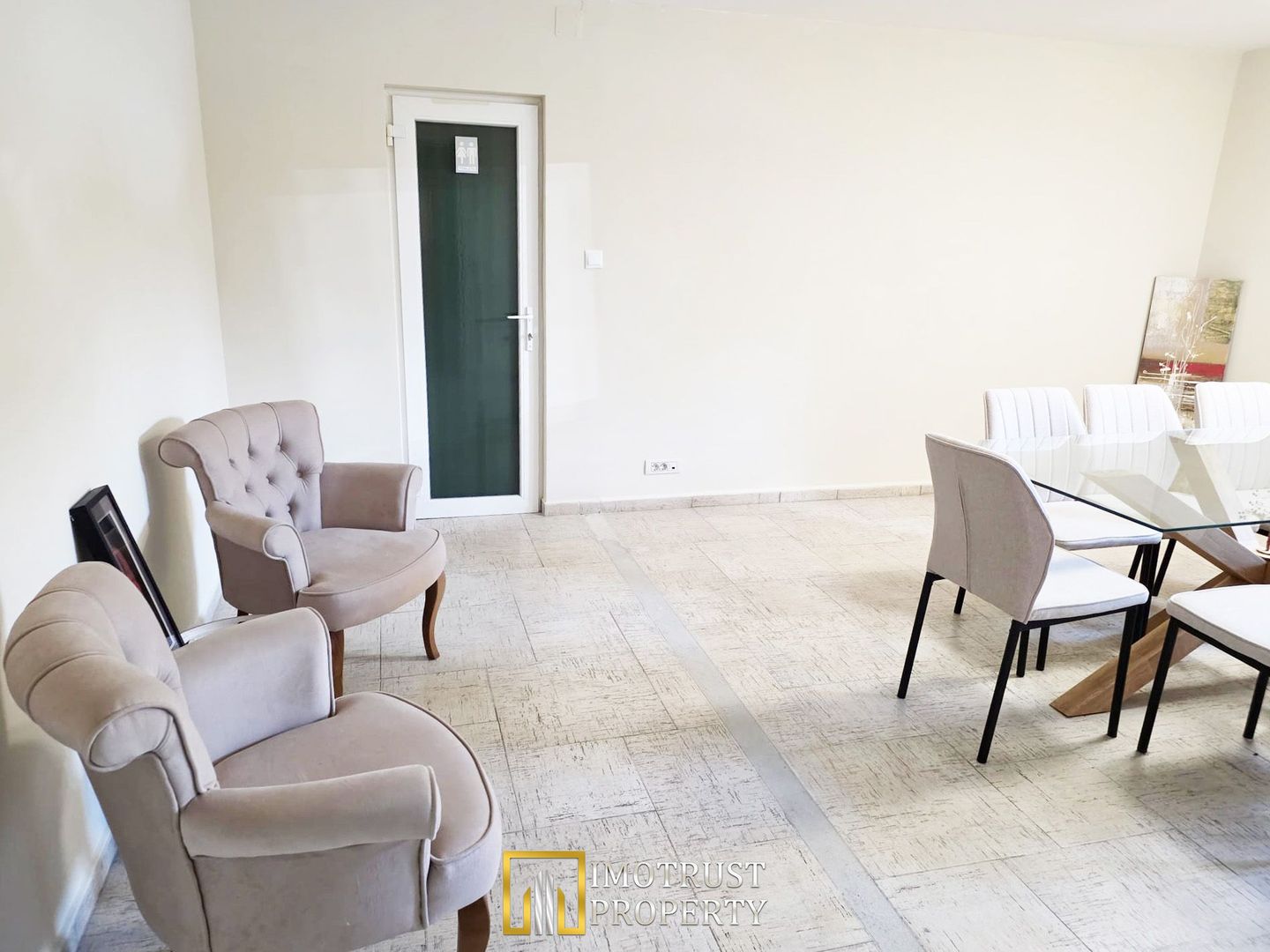 Birou de închiriat Arad | 104 mp | Aproape de Tribunal și Parchet - Poză 1