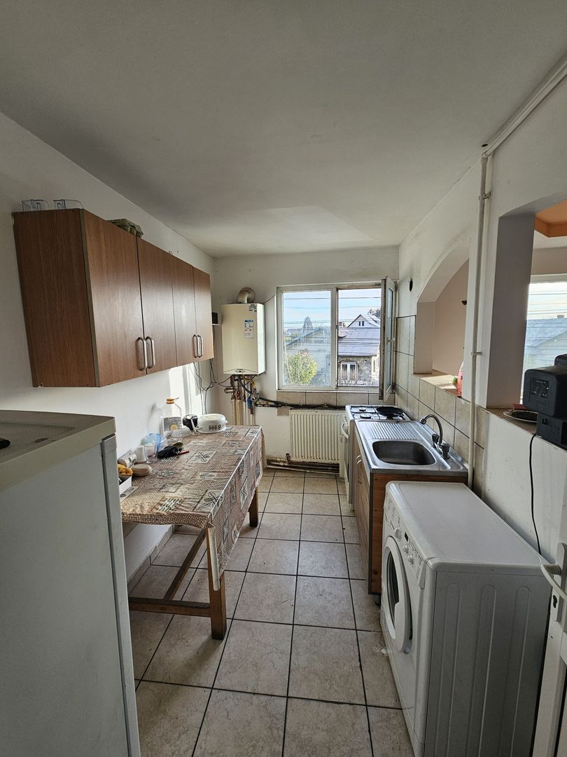 Spatiu comercial/camere cazare - 7 camere 135 mp Baicoi Prahova! - Poză 10