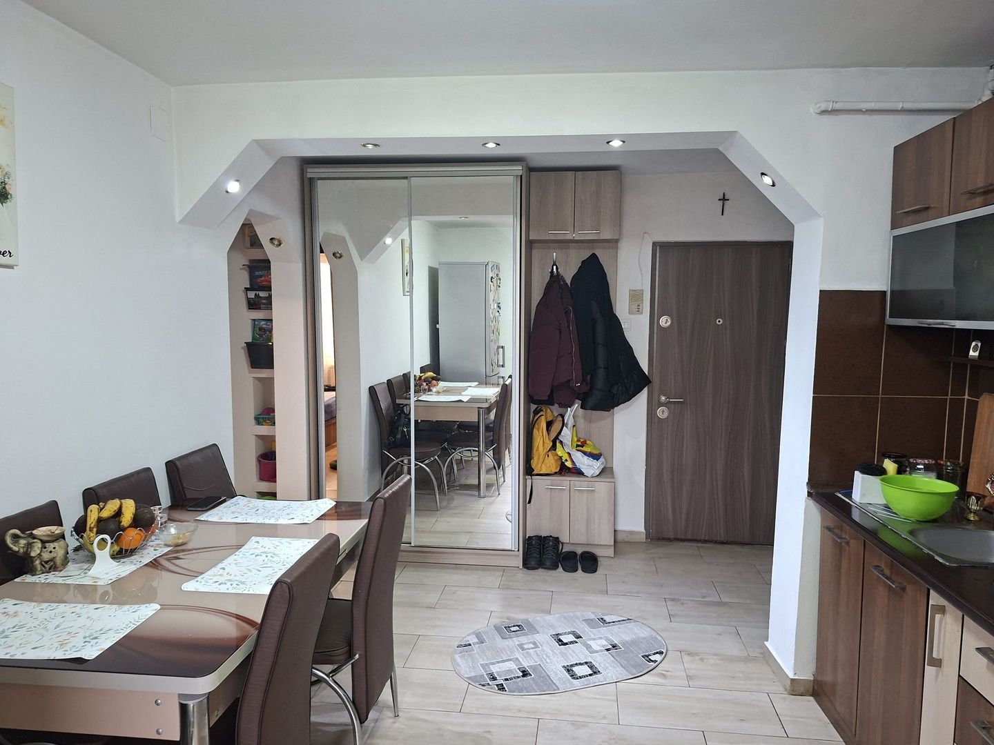 De vanzare Apartament 2 camere Pacii - Poză 1