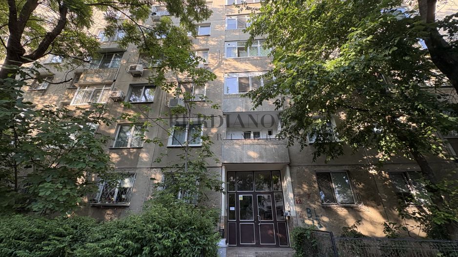 Apartament cu 3 camere - Centrală proprie - Metrou Apărătorii Patriei - Poză 17