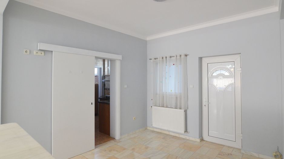 Inchiriem Vila individuala 6 camere cu panouri solare zona Pipera - Poză 6