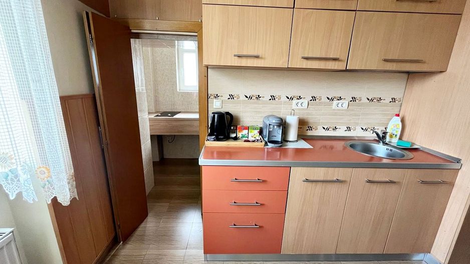 Zona Piața Unirii-Poarta Schei apartament spațios, mobilat complet - Poză 9