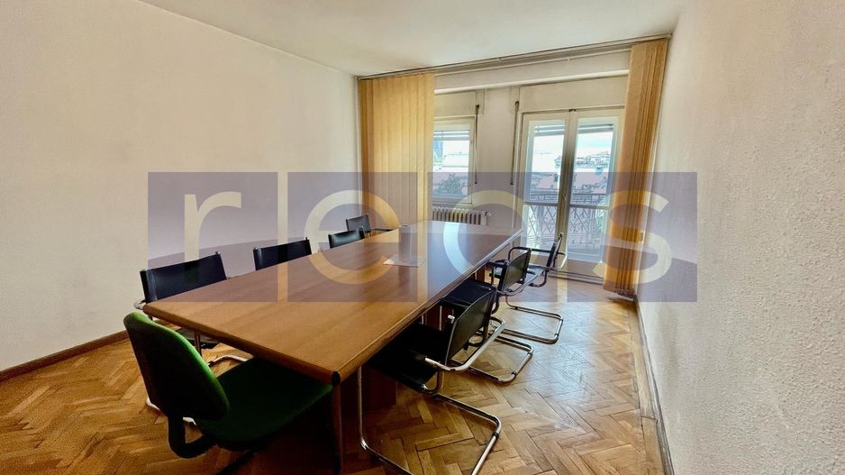 VANZARE APARTAMENT 4 CAMERE DUBLU VEDERE ULTRACENTRAL UNIRII - Poză 1