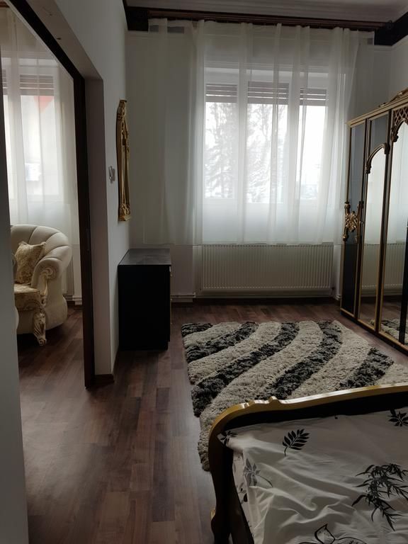 Apartament 32 camere Centrul Civic-zona ONIX - Poză 3