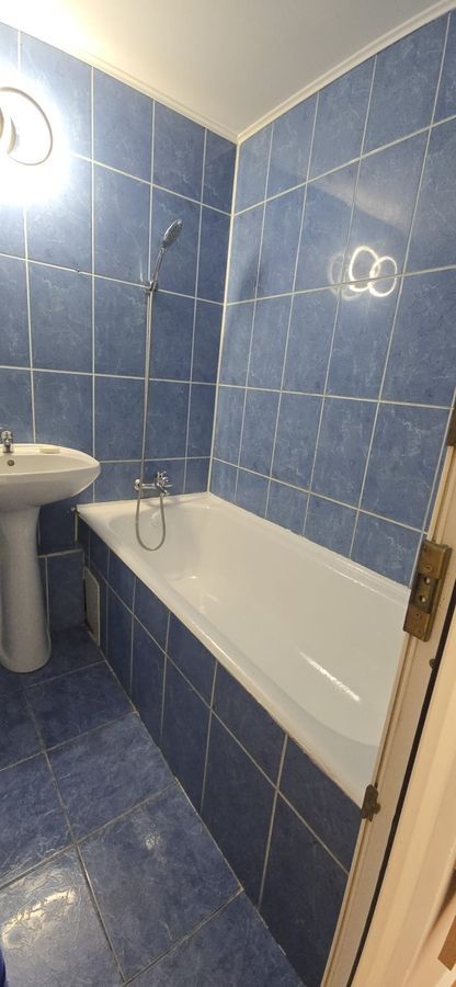 Garsonieră spațioasă 45 mp, etaj intermediar, mobilată, Basarabia - Poză 7