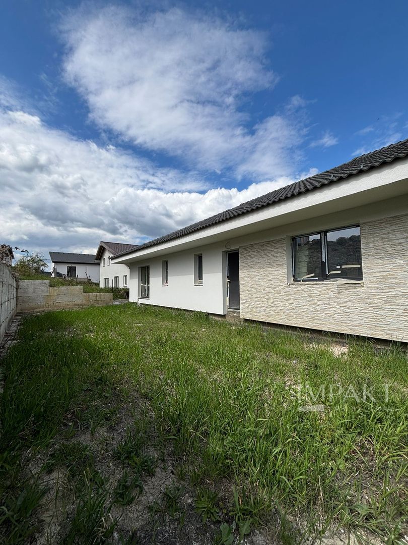 Casa superba pe un singur nivel, situata in Chinteni, zona Profi! - Poză 17