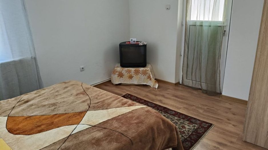 Vânzare apartament 2 camere Central Târgu Jiu etaj 2 - Poză 6
