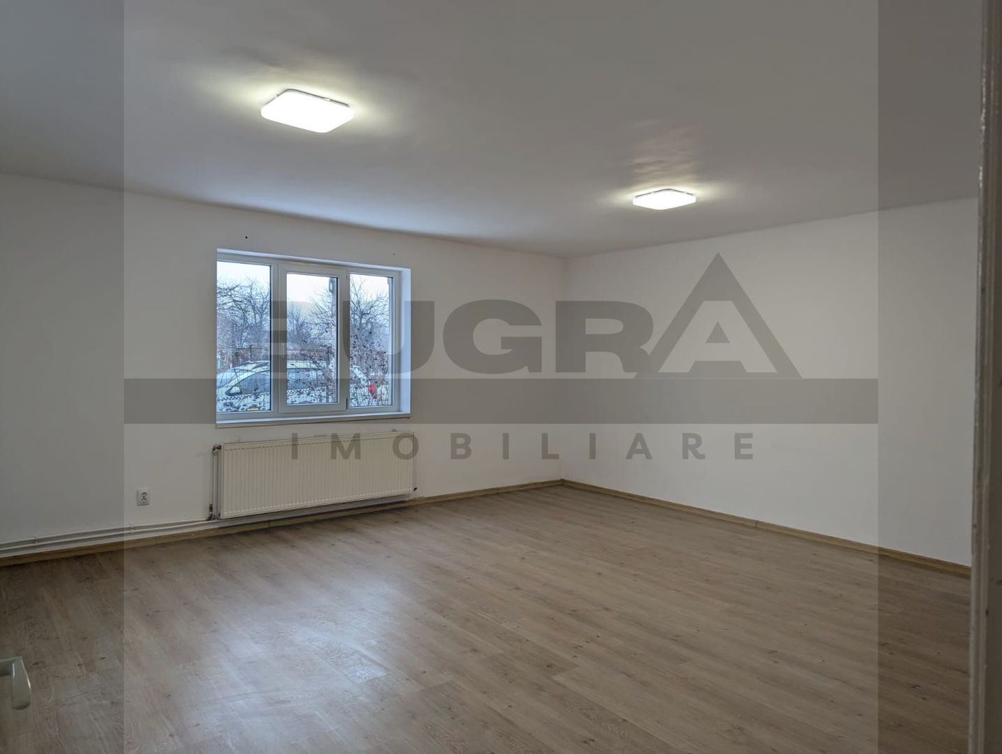 Spatiu de birouri de 70mp, curte proprie 450mp, parcare, Someseni - Poză 2