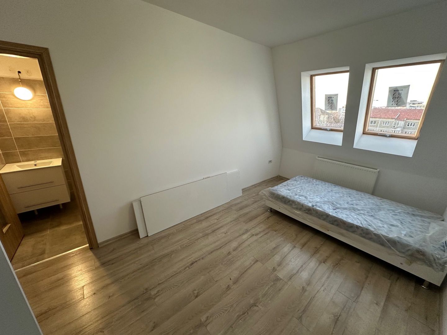 Apartment 3 camere 75 mp utili - Poză 19