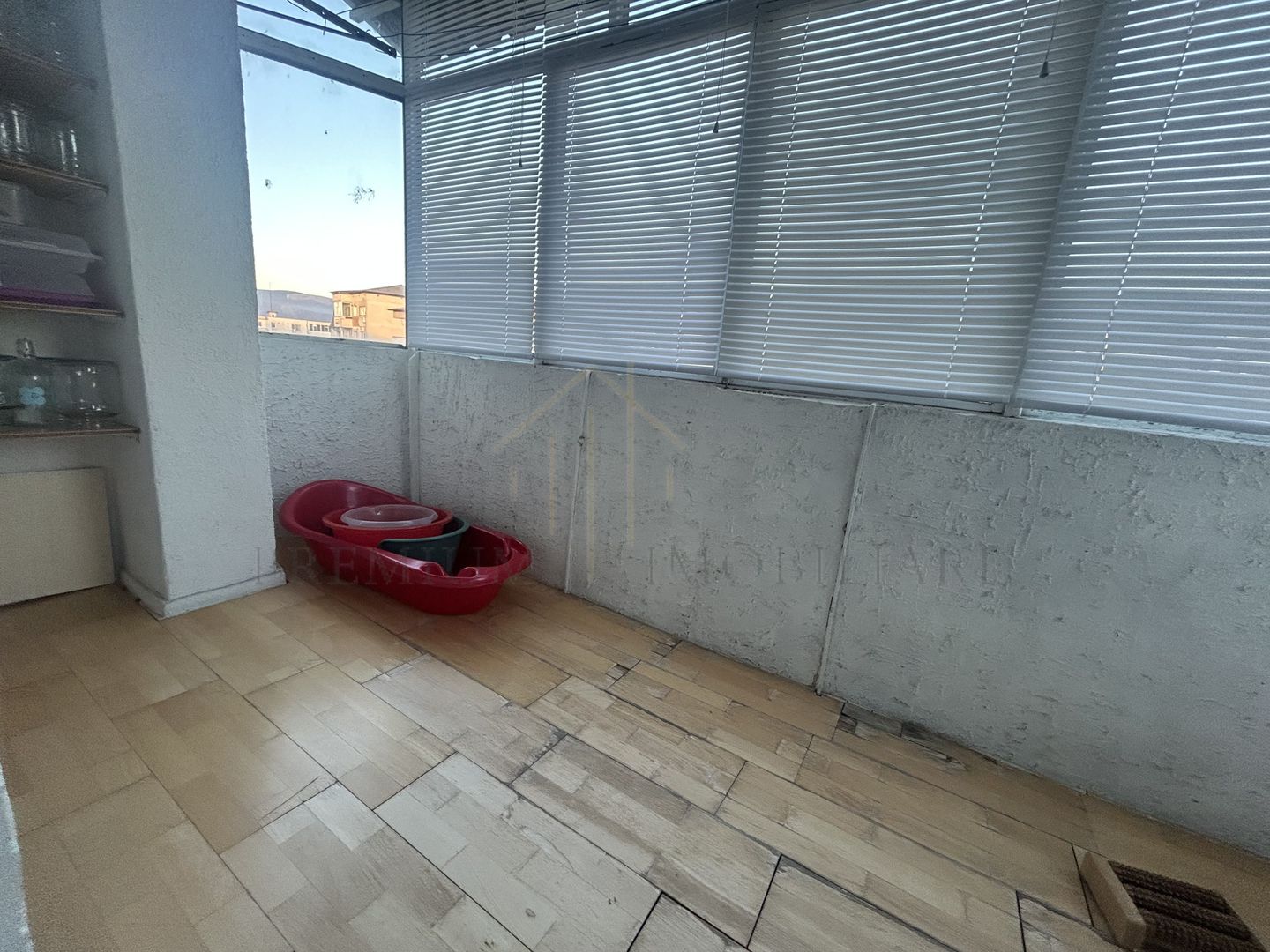 Apartament 3 camere zona de jos - Poză 14