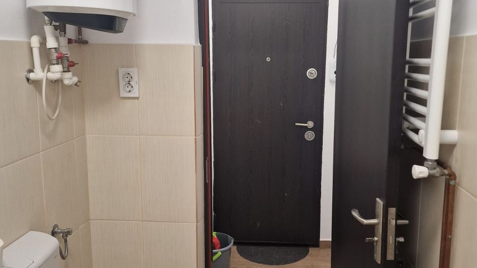 Garsoniera Superba Pajura Cu Centrala - Poză 9