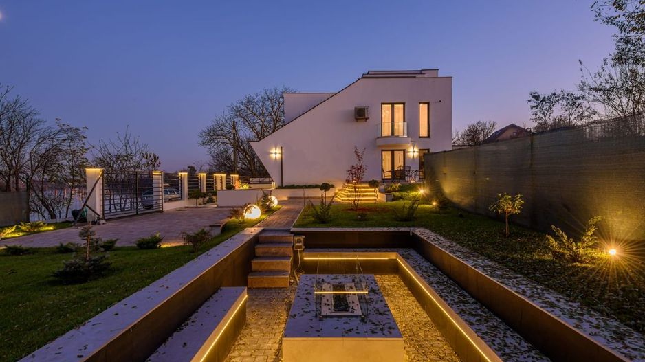 Casa in sistem smart home pe malul lacului Buftea de inchiriat - Poză 5