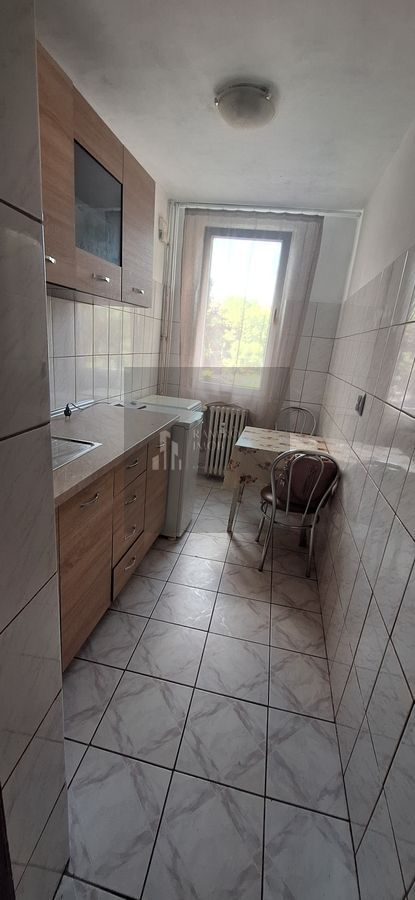 Garsoniera decomandata etaj 1- 6 minute Metrou Piata Sudului - Poză 3