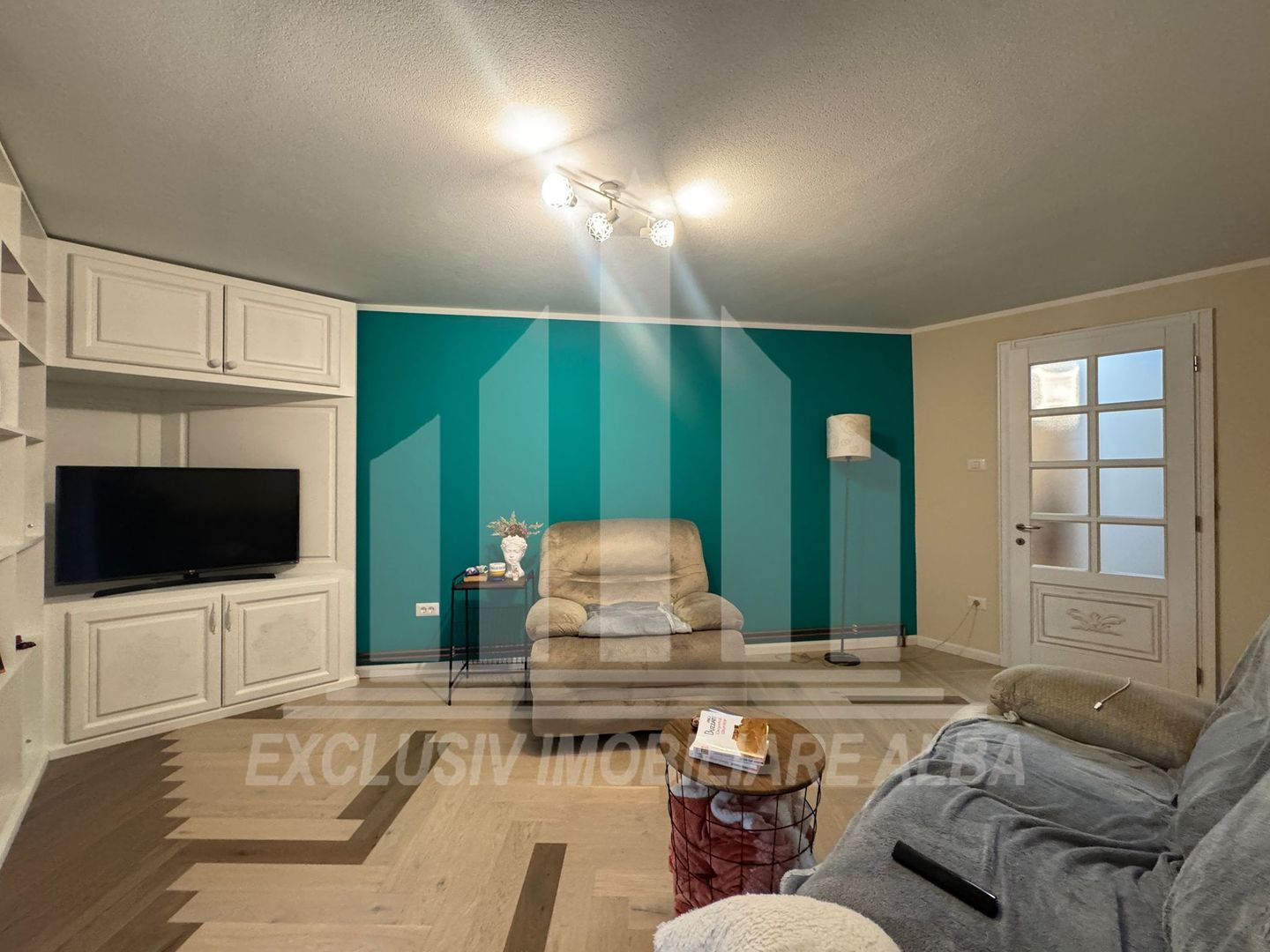 Apartament cu 3 camere decomandate, etaj 1, Ampoi 3 - Poză 2