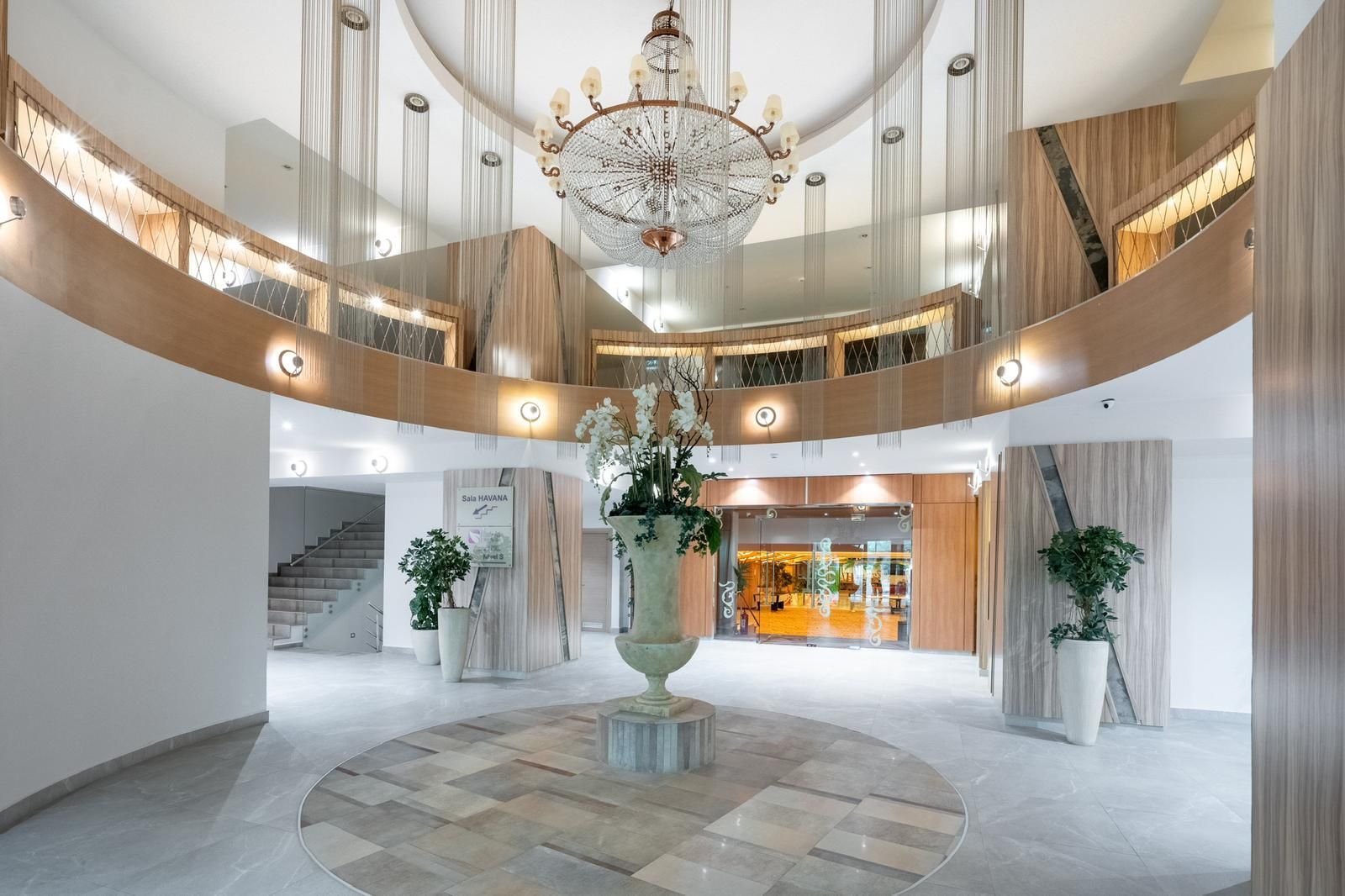Garsoniere 10 proprietati Rin Grand Residence sub contract Airbnb - Poză 1