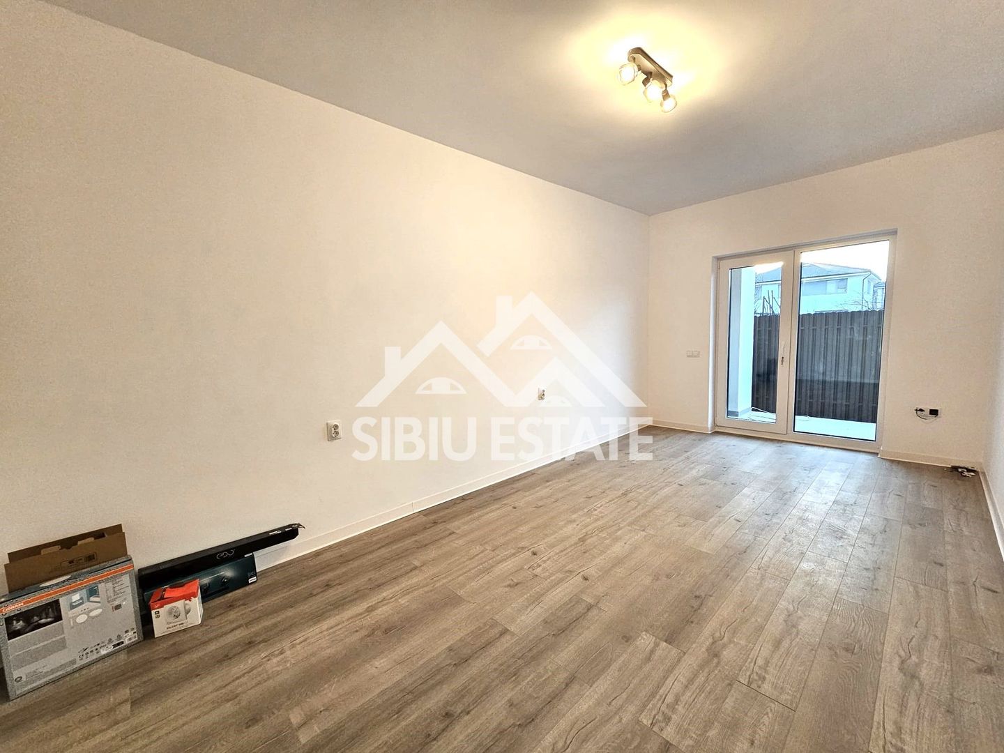 Apartament 2 camere etaj 1, decomandat clasic - Poză 7