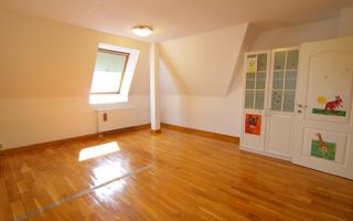 Casa individuala situata la 2 minute de Parcul Engels ! - Poză 22