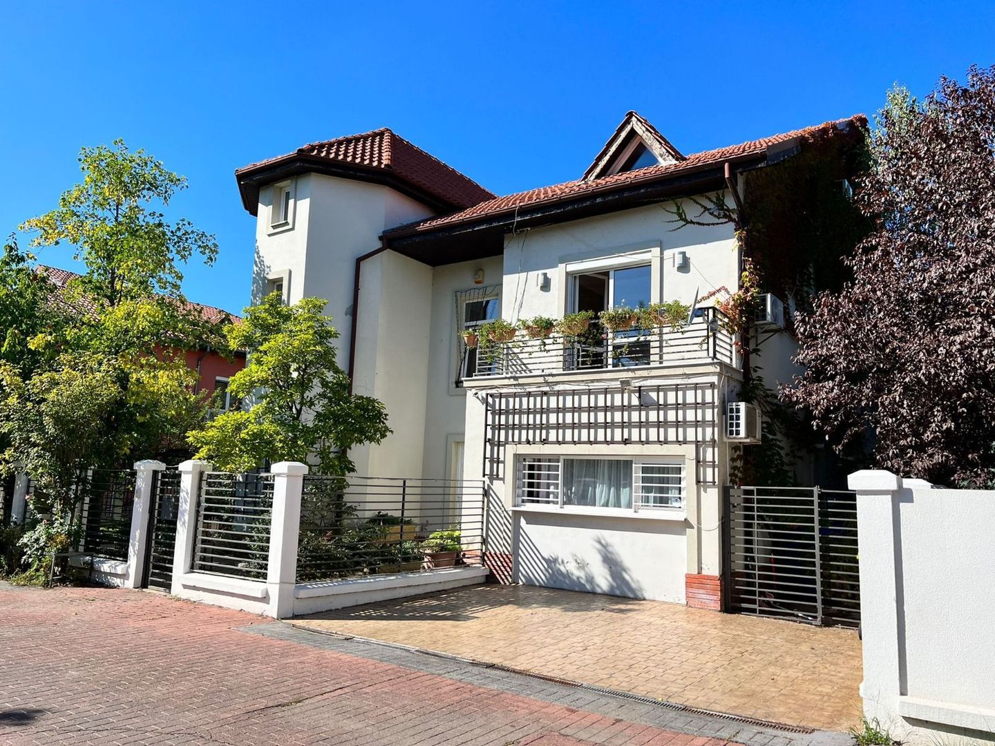 Vila 7 camere I Pipera - Poză 1