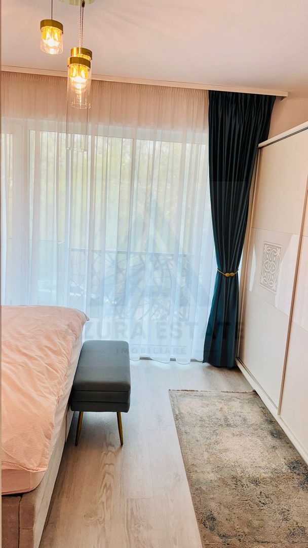 Casa moderna cu 6 camere terase 50 mp si curte in Parcul Sub Arini - Poză 14