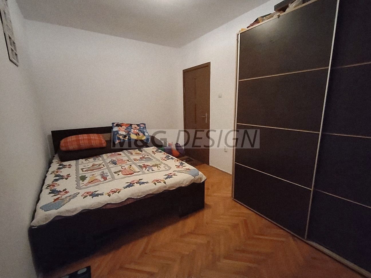 Vand   apartament spatios cu 3 camere, situat in zona SAGULUI - Poză 7